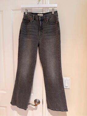 Madewell Flare Crop Jean in Light Taupe